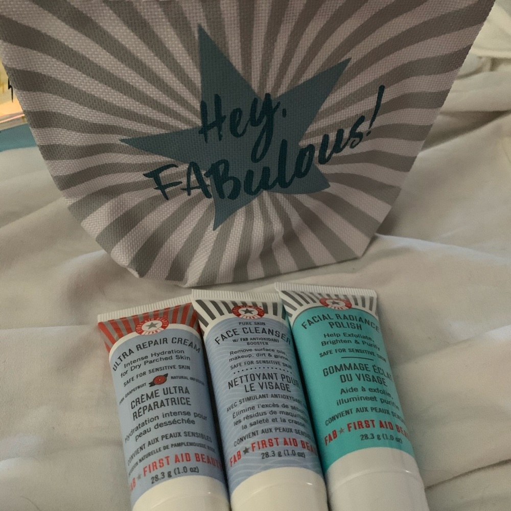 First Aid Beauty 3 Beauty items + Pouch NEW